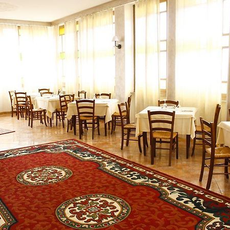 Aquam Albergo Аккуї-Терме Екстер'єр фото